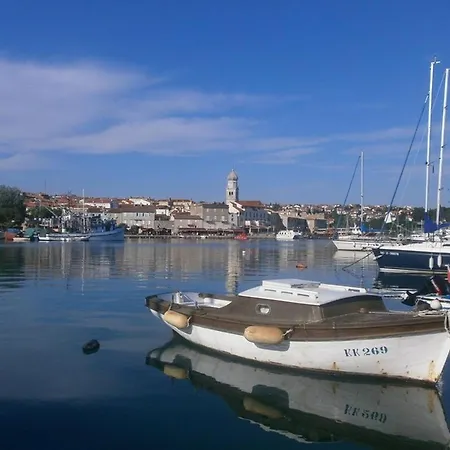 Paradiso 3* Krk Town