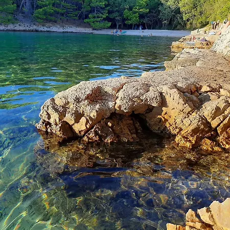 Paradiso 3* Krk Town